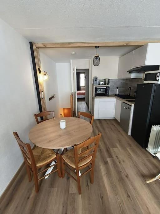 T2 Cosy Au Pied Des Pistes Appartement Bagnères-de-Bigorre Buitenkant foto